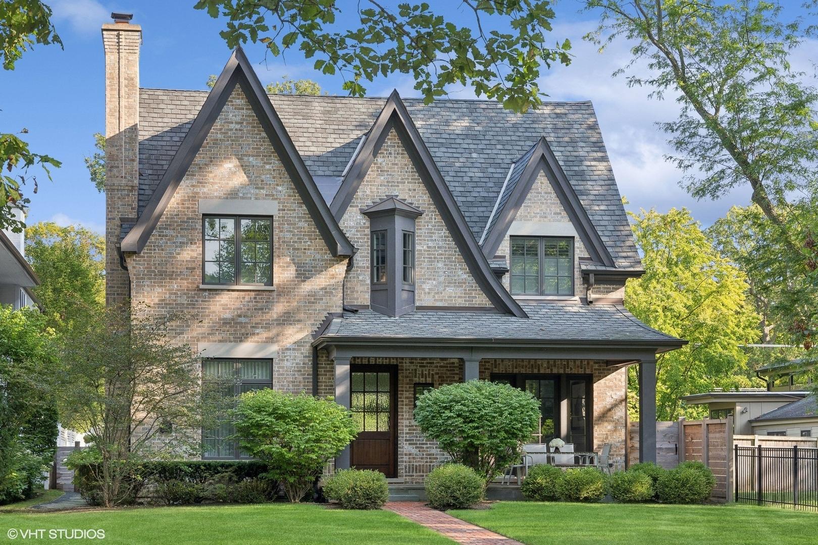 Greenleaf Ave, Wilmette, IL 60091