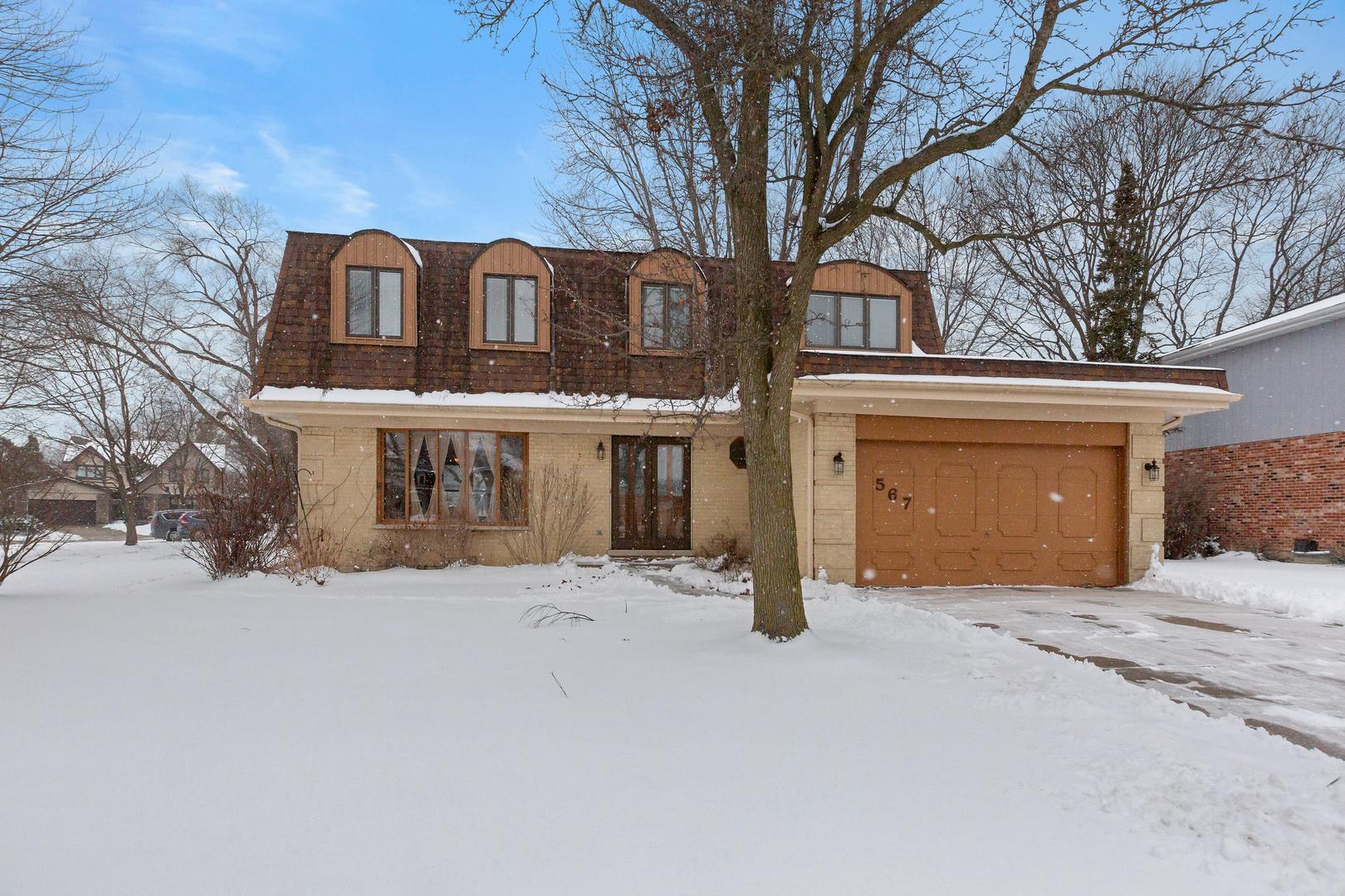 Tarpon Ct, Schaumburg, IL 60193