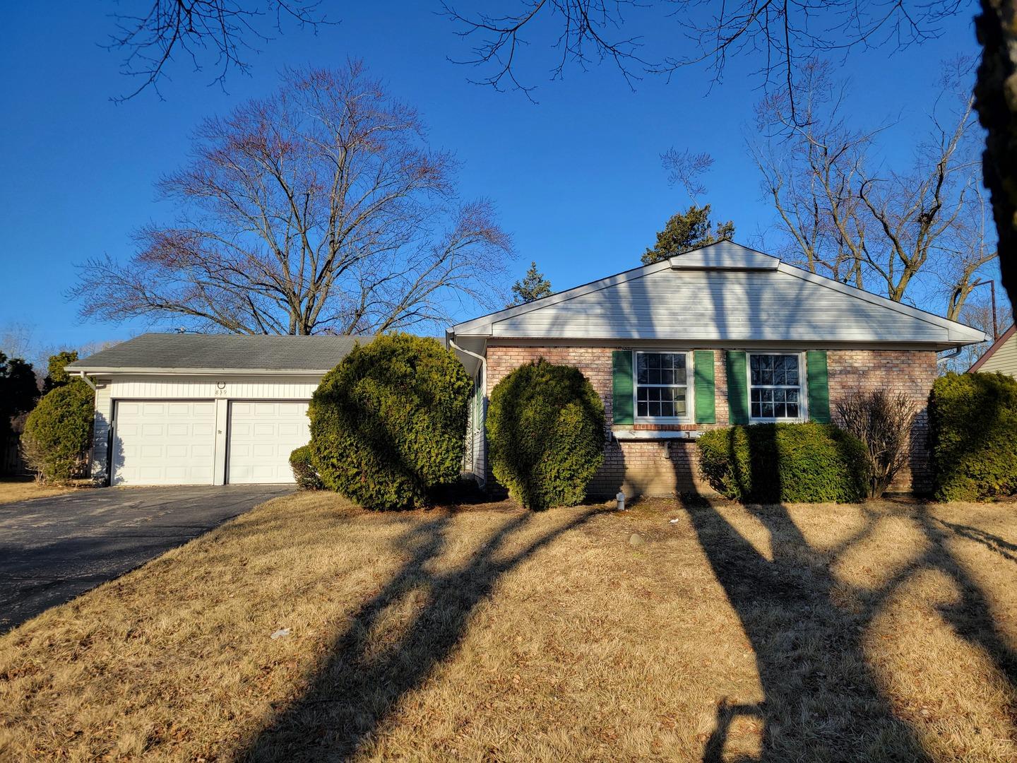 Aspen Dr, Buffalo Grove, IL 60089
