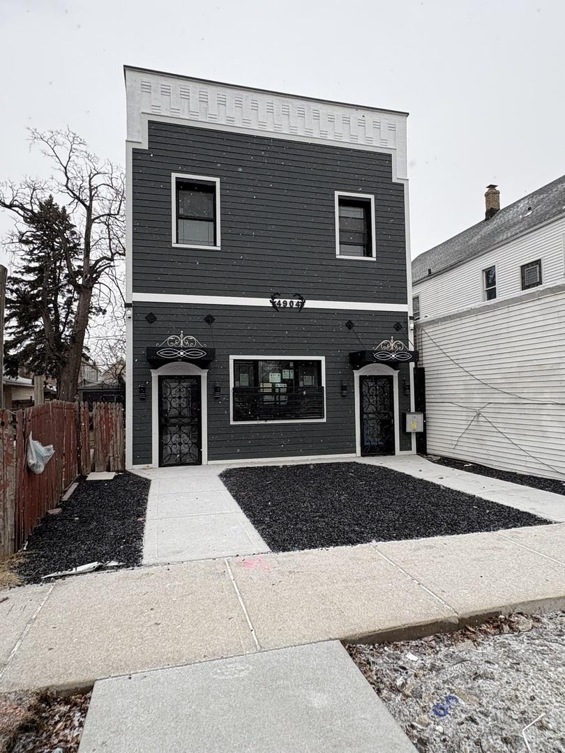 W 30th St, Cicero, IL 60804