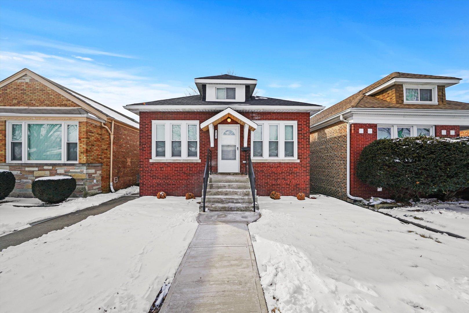 S Bennett Ave, Chicago, IL 60617