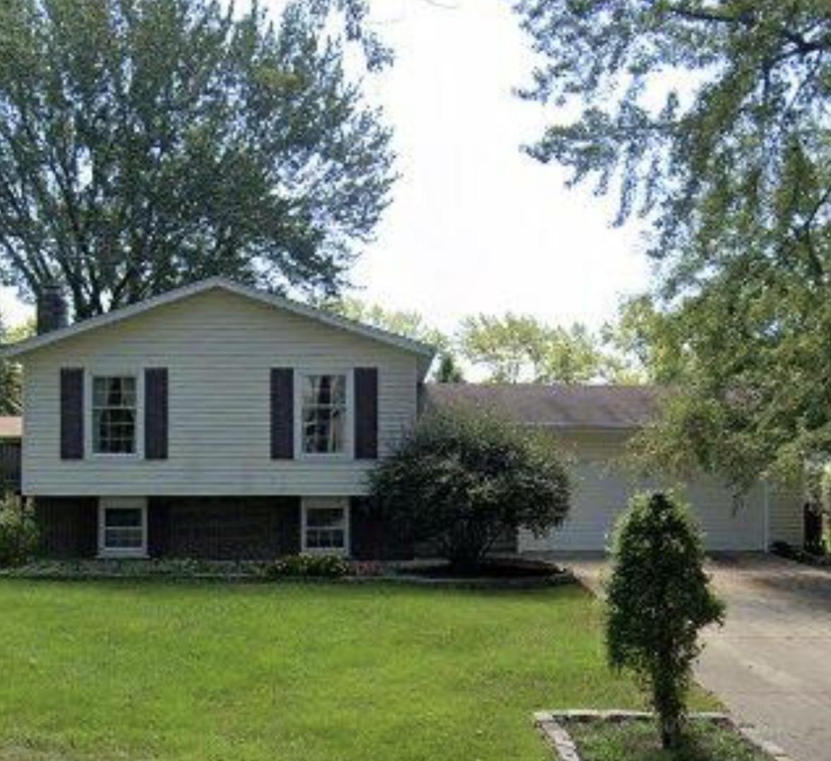 Tamarack Dr, Darien, IL 60561