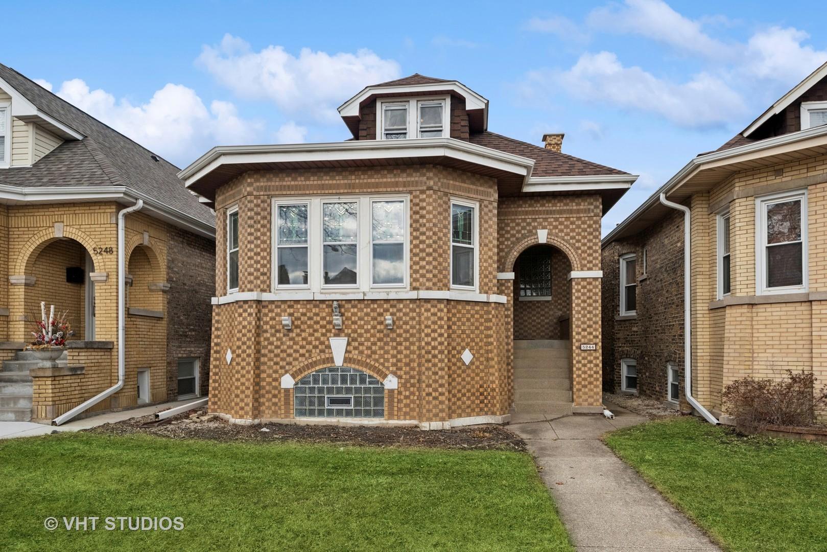 W George St, Chicago, IL 60641