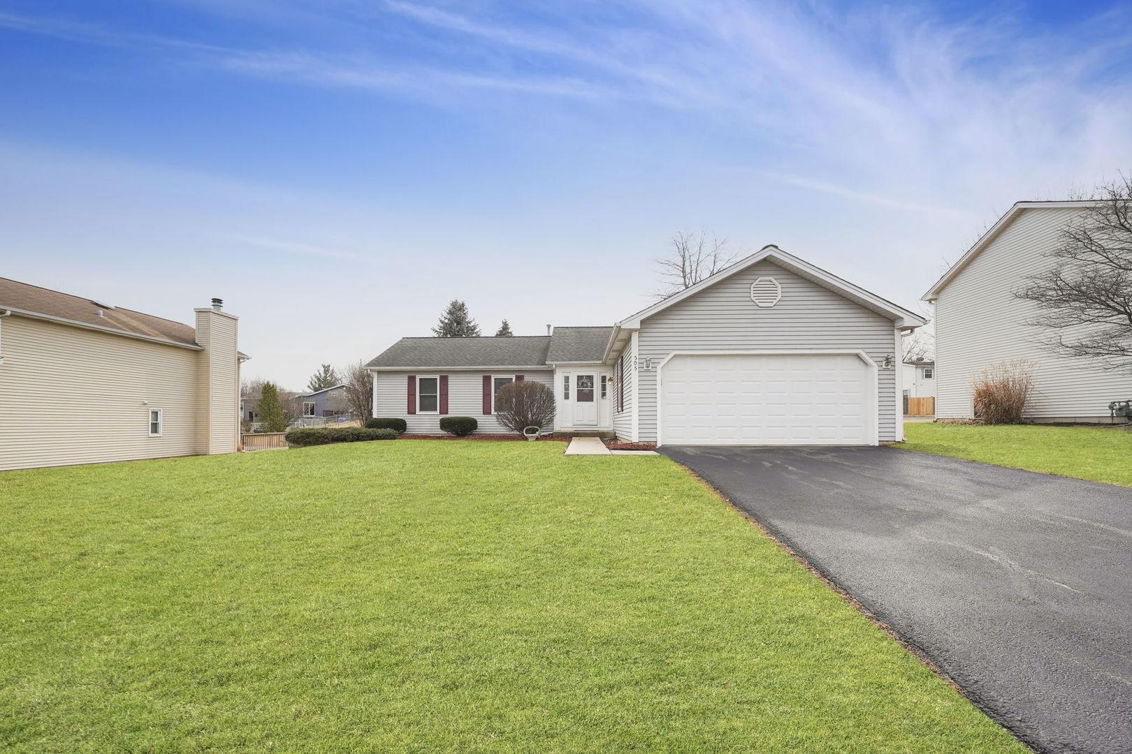 Independence Ave, South Elgin, IL 60177