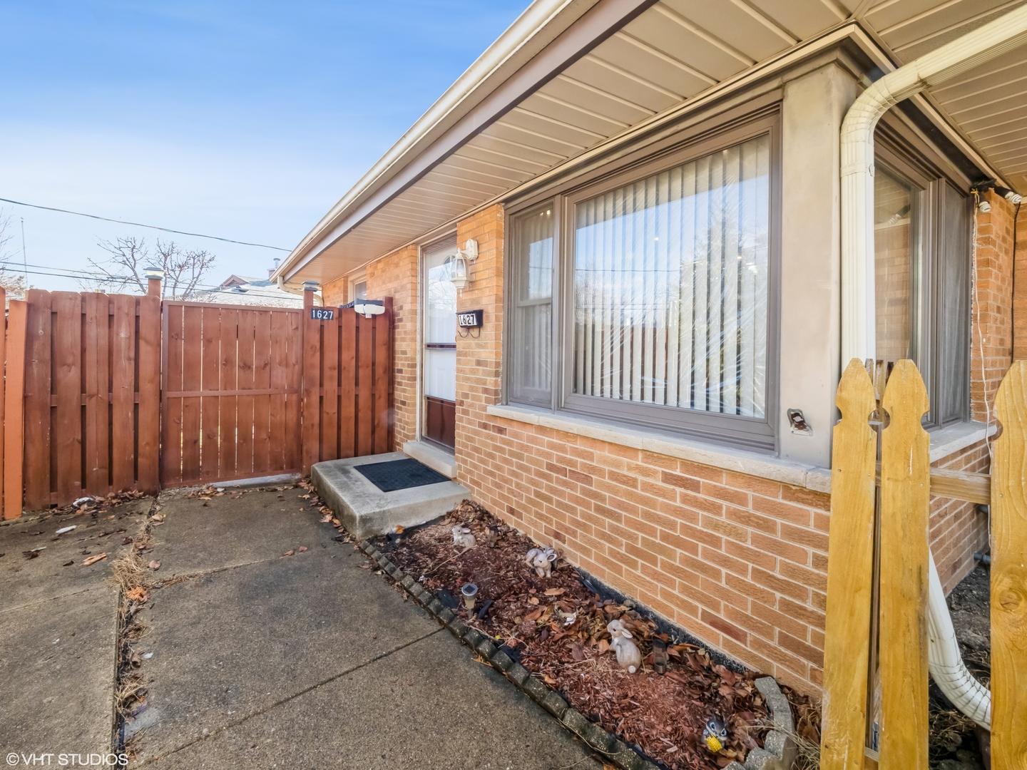 Howard Ave, Des Plaines, IL 60018