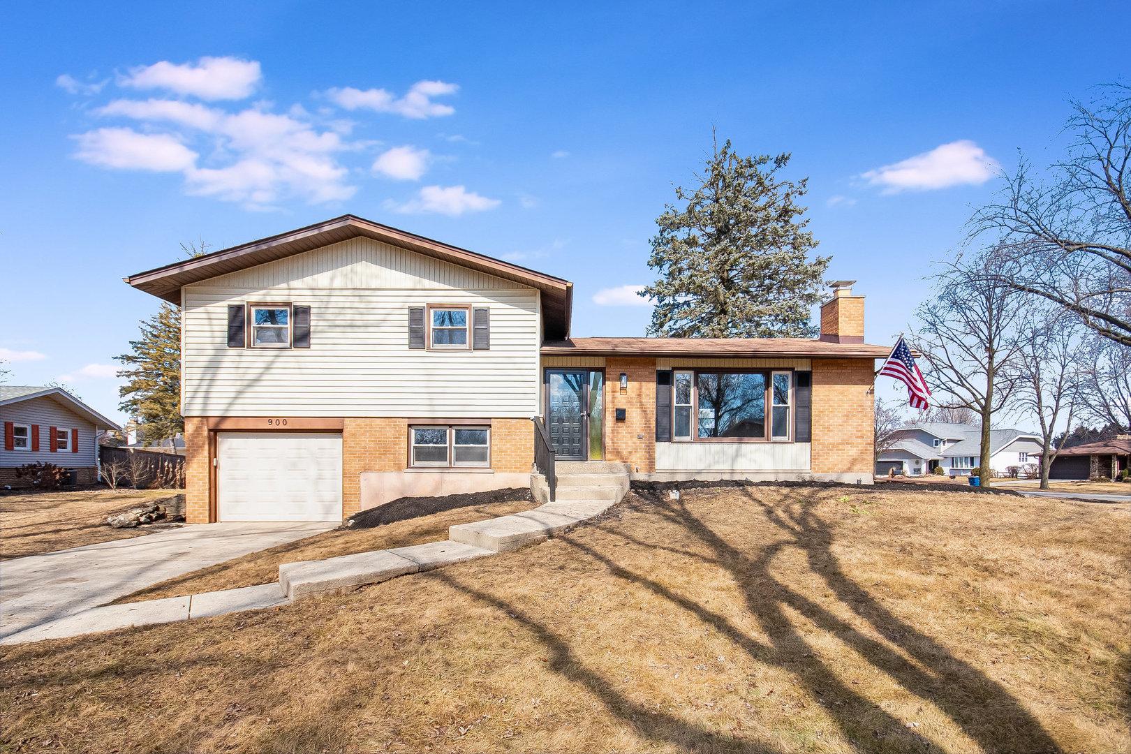 Bonnie Brae Dr, Downers Grove, IL 60516
