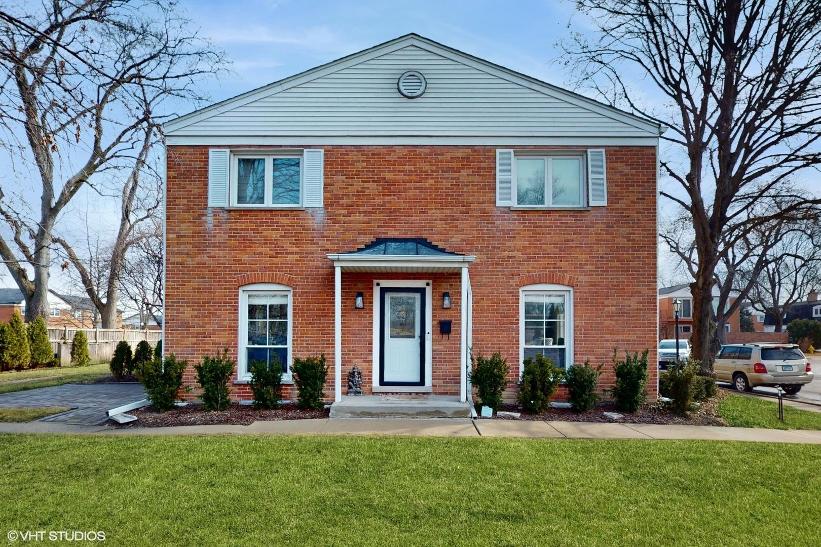 Old Surrey Rd, Hinsdale, IL 60521