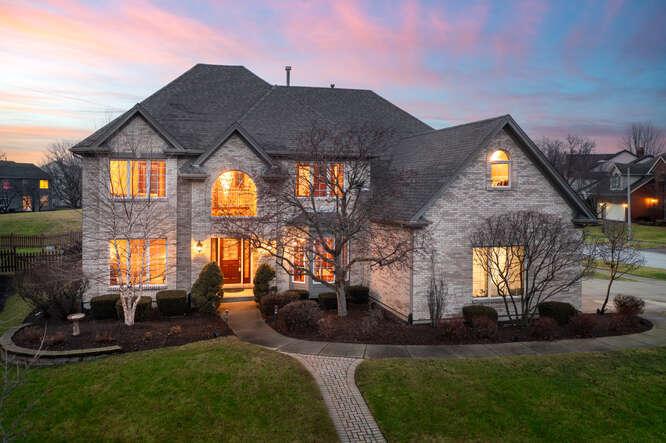 Johnsburg Ct, Naperville, IL 60564
