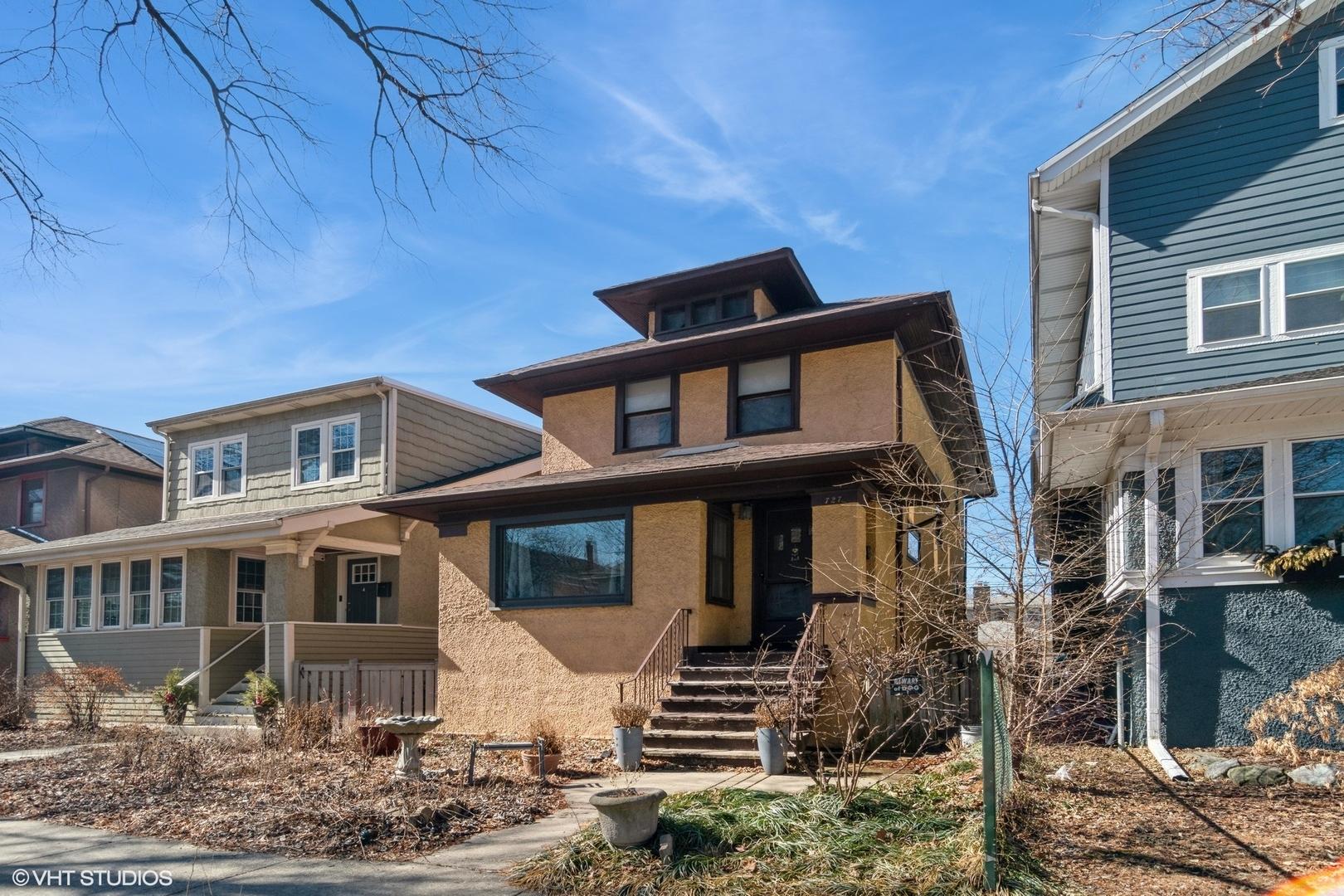 Wenonah Ave, Oak Park, IL 60304