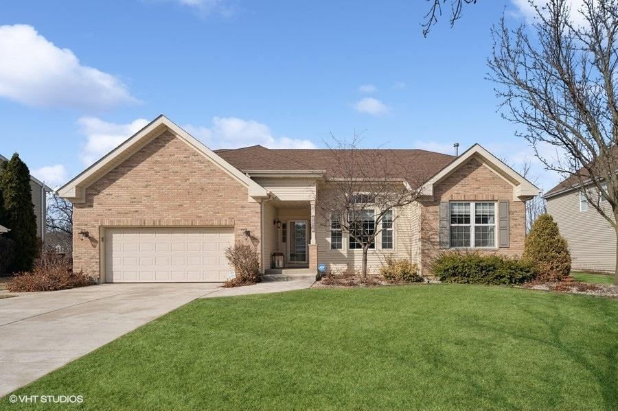 Chapel Hl, Gurnee, IL 60031