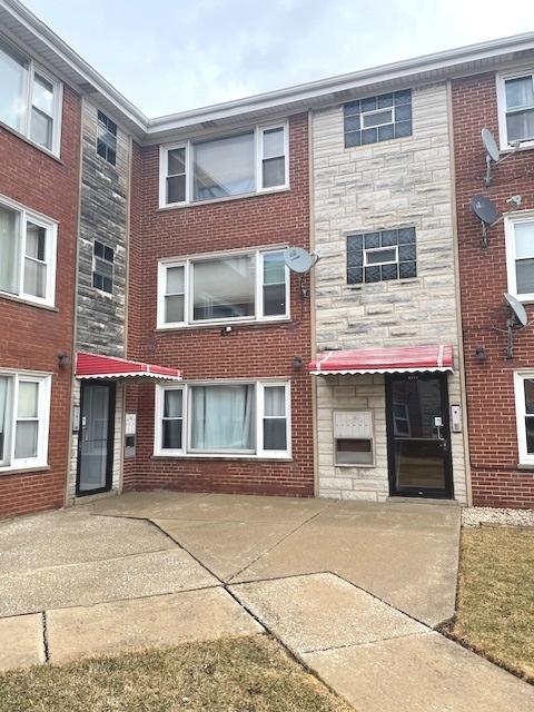 W 65th St, Chicago, IL 60638