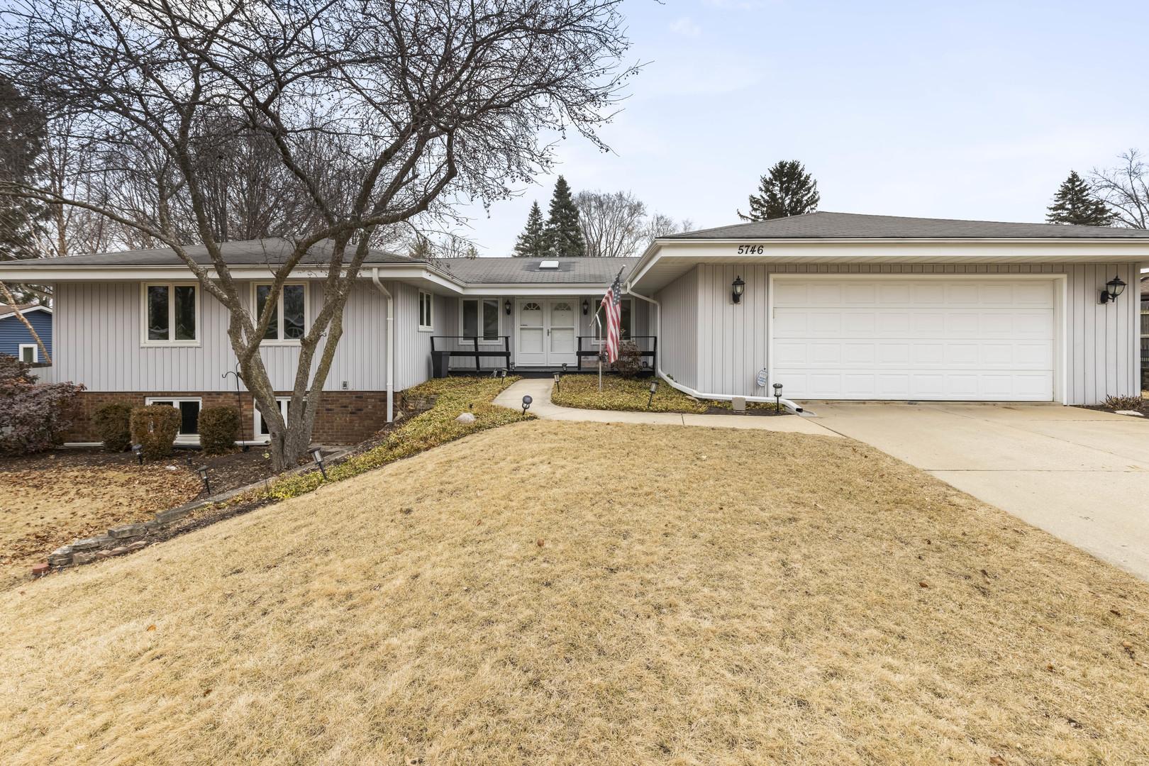 Berwick Pl, Rockford, IL 61107