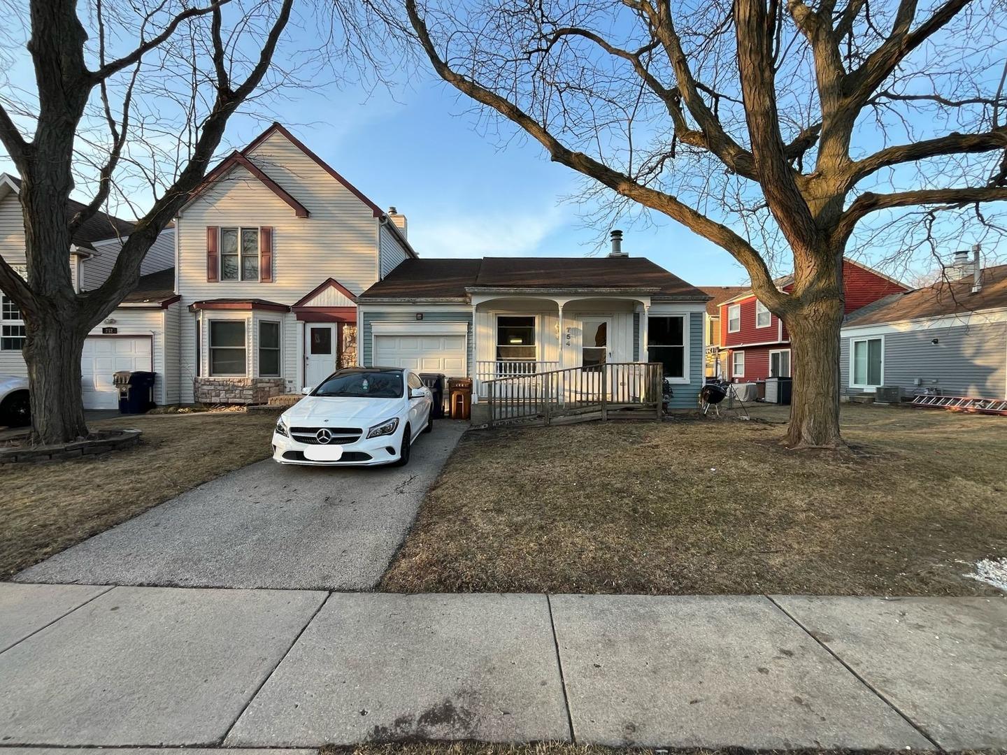 Lippert Ln, Glendale Heights, IL 60139