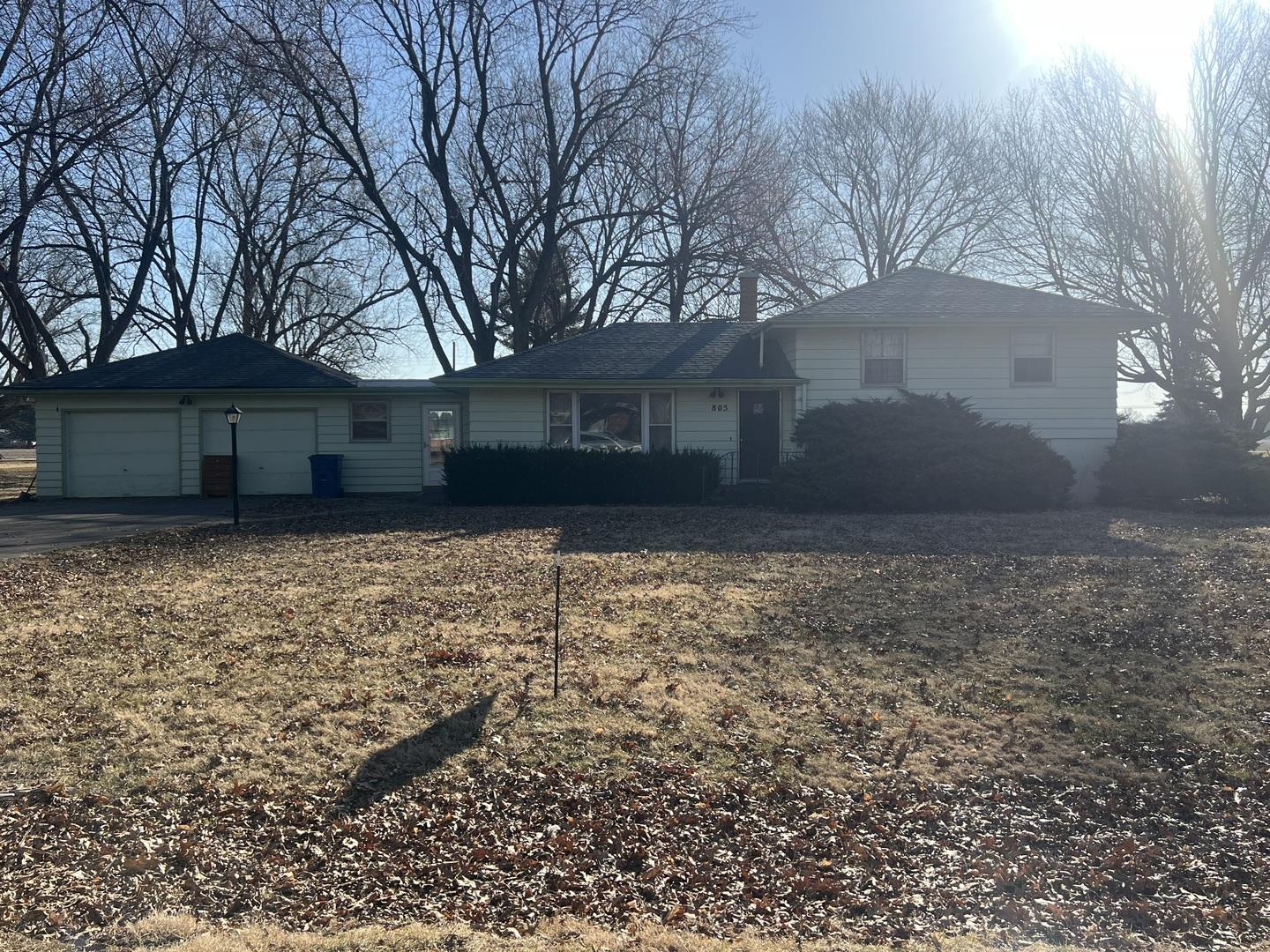 E Humphrey Ave, Rock Falls, IL 61071