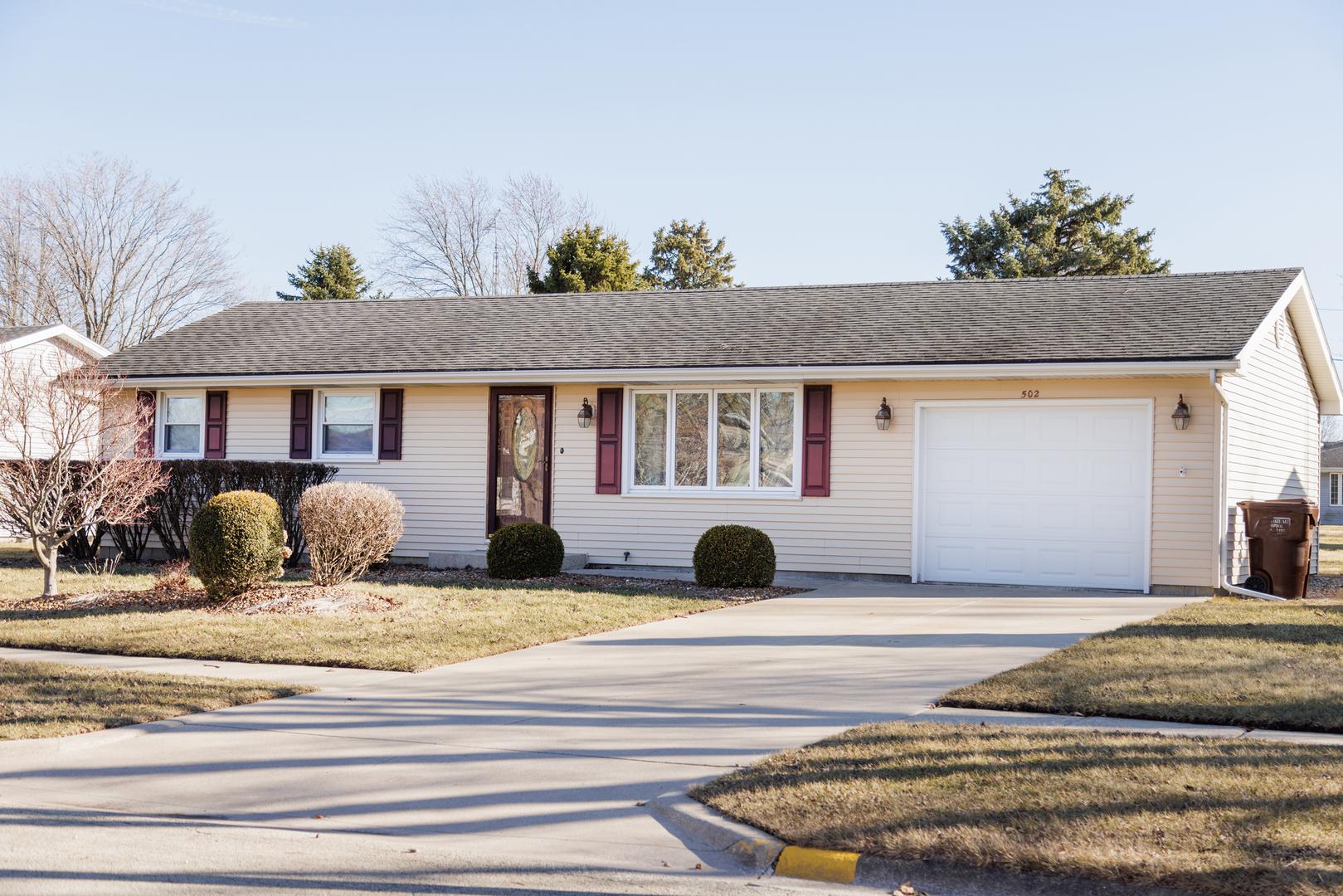 E 3rd St, Herscher, IL 60941