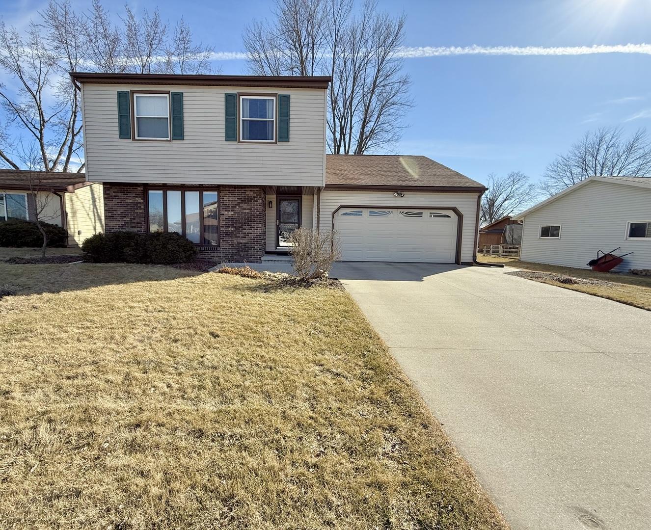 Greenridge Dr, Sterling, IL 61081