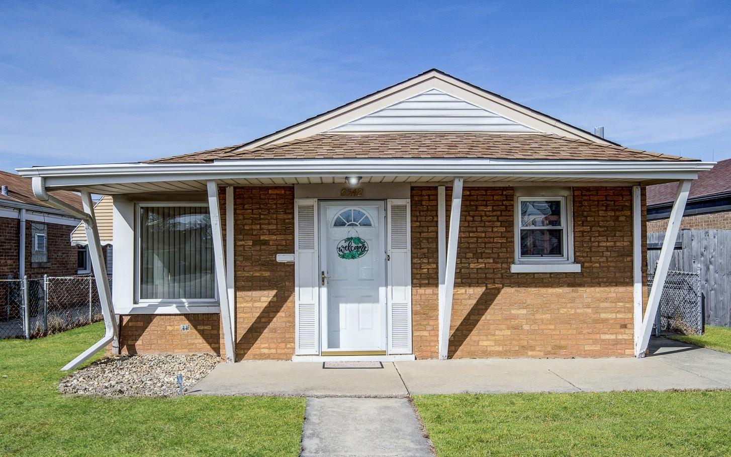 W 61st St, Chicago, IL 60638