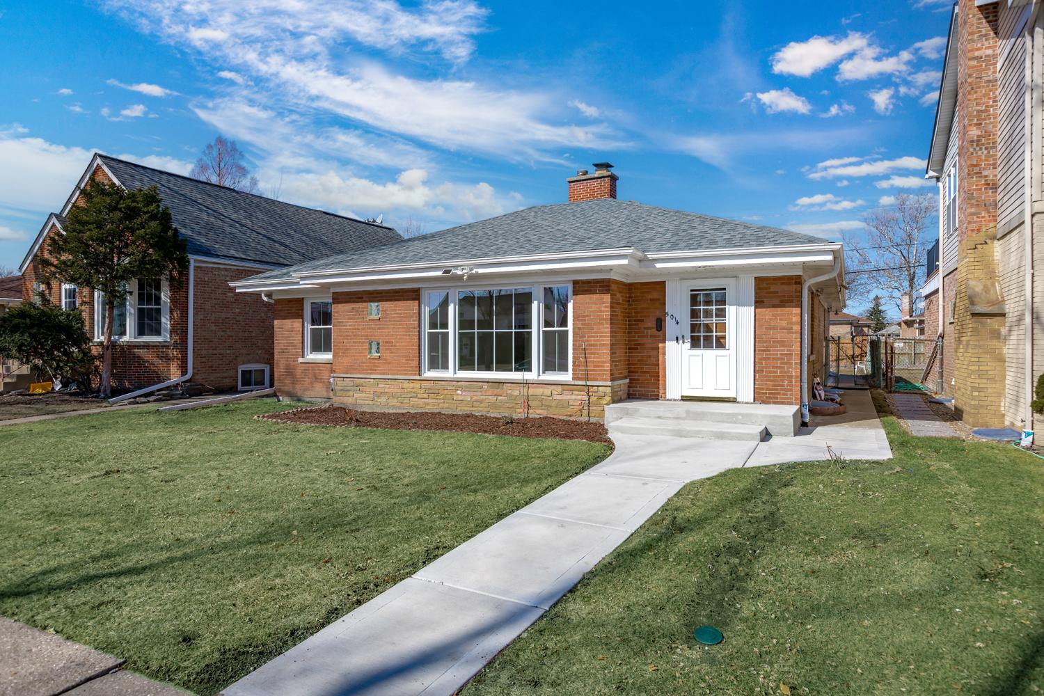 Birchwood Ave, Skokie, IL 60077