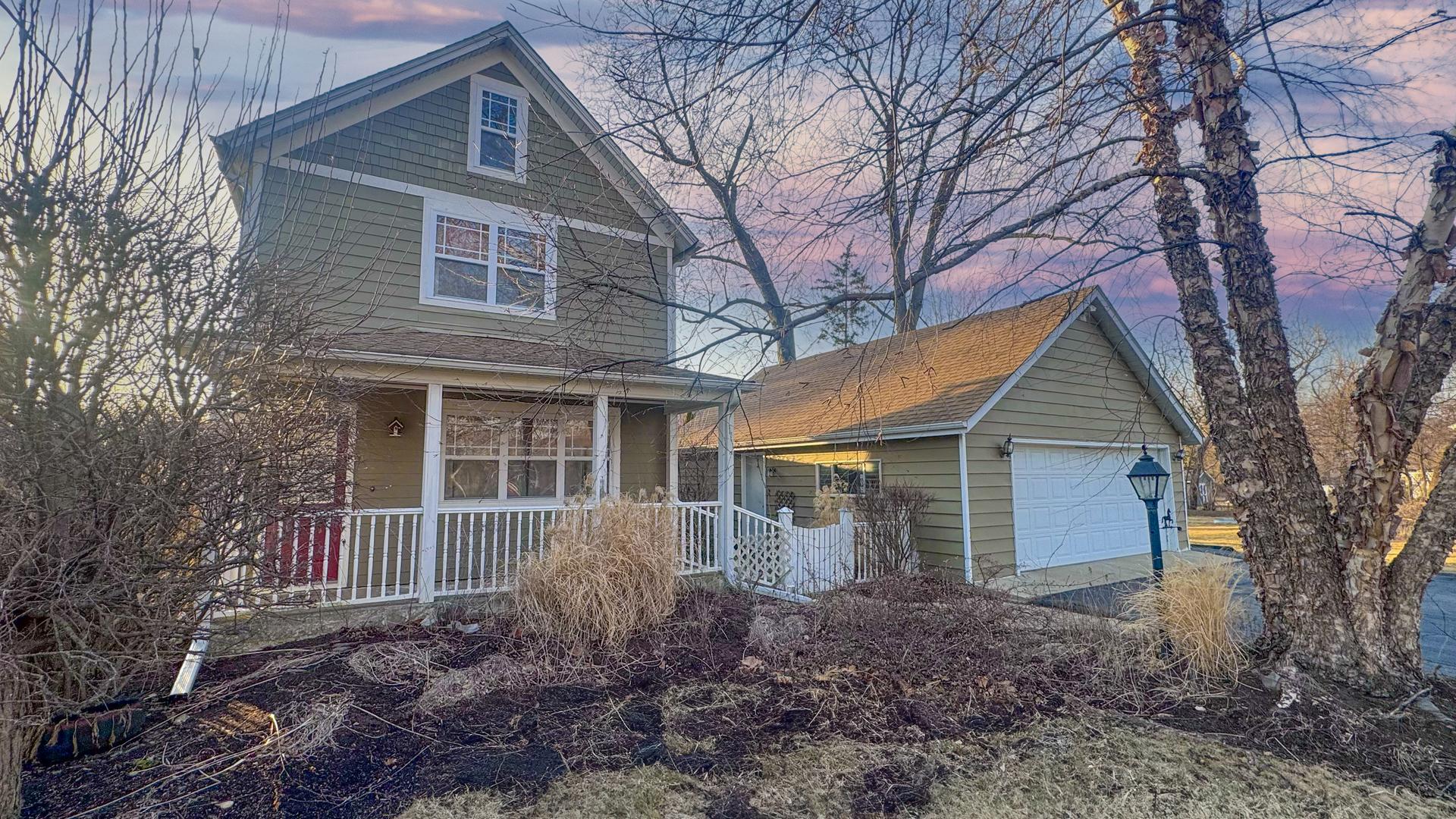 Monroe Ave, Fox Lake, IL 60020