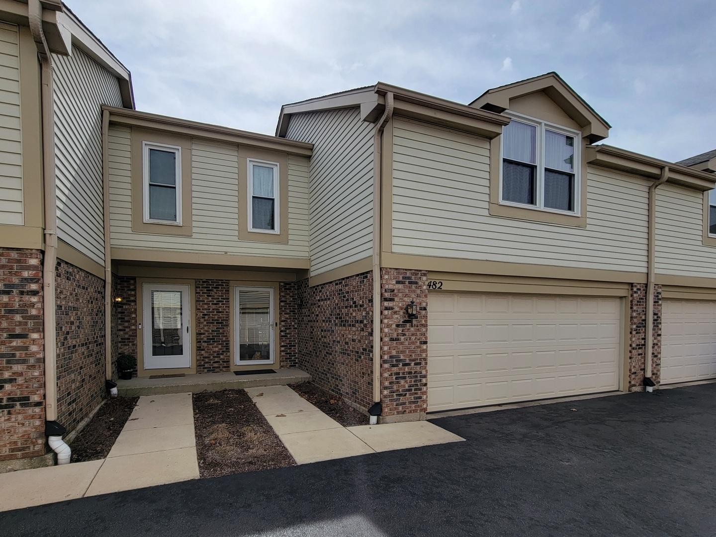 Village Green Rd, Naperville, IL 60540