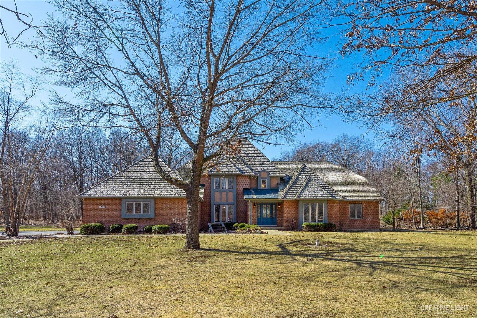 Edgewood Rd, Elgin, IL 60124