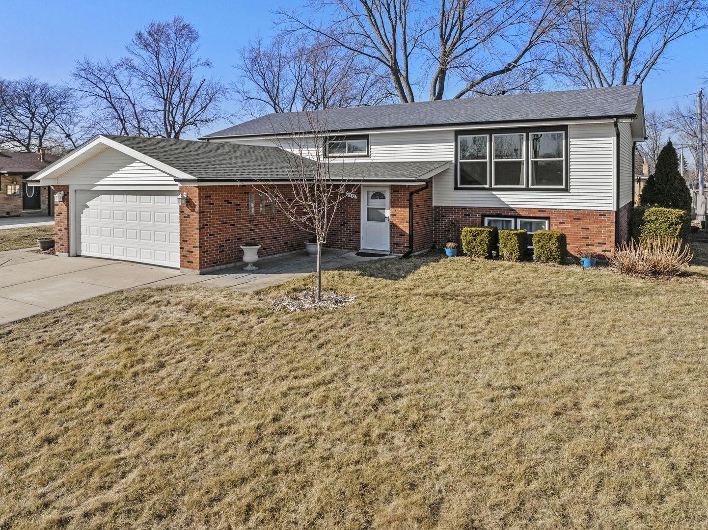 W 145th St, Orland Park, IL 60462