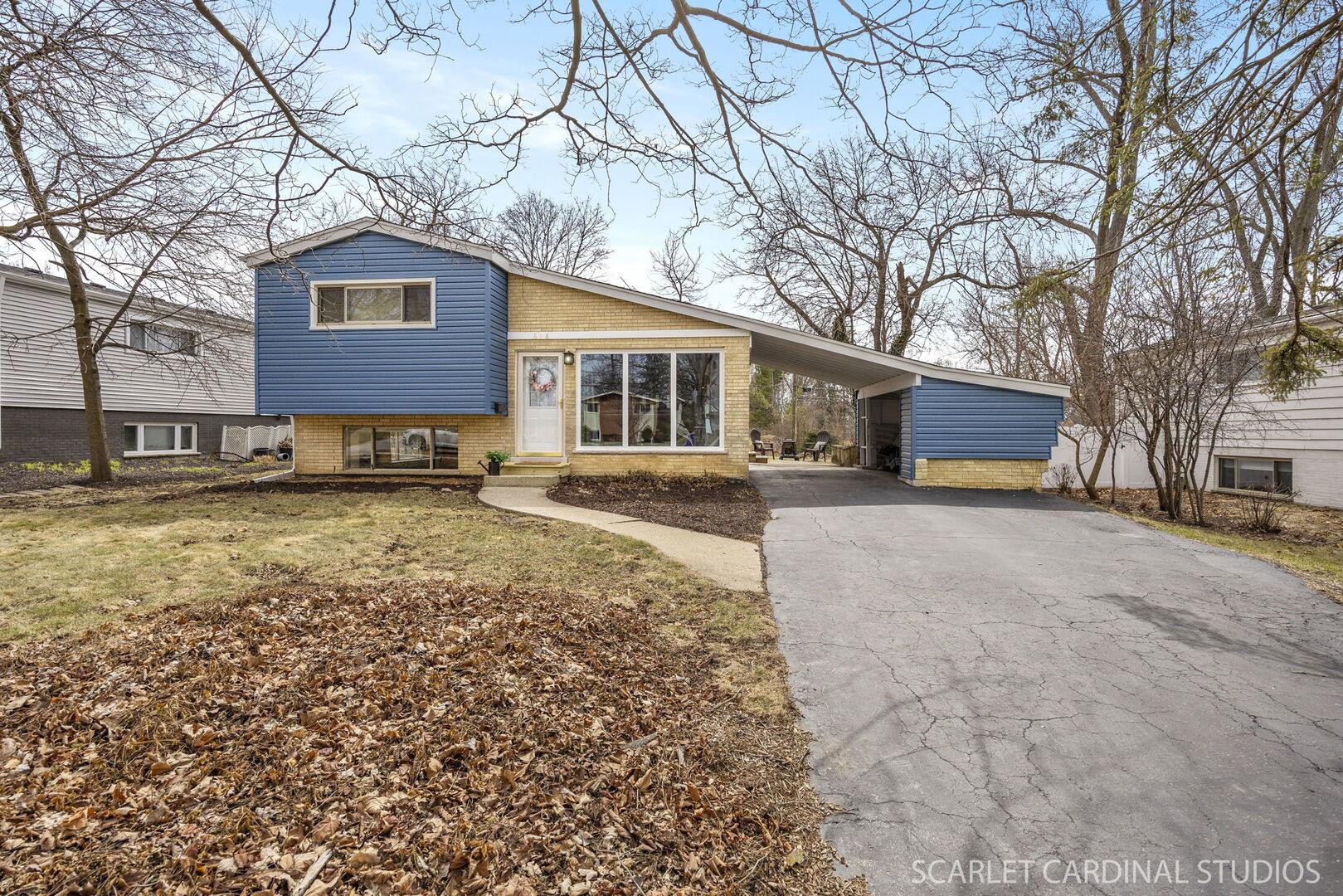 Cadillac Dr, Wheaton, IL 60187