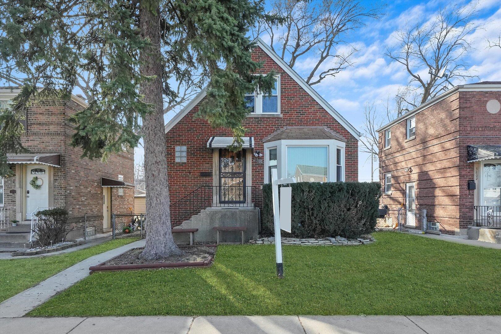 S 57th Ave, Cicero, IL 60804