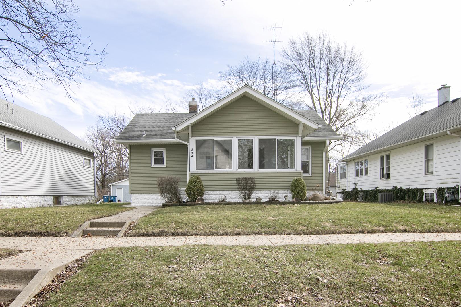 S Lincoln Ave, Kankakee, IL 60901