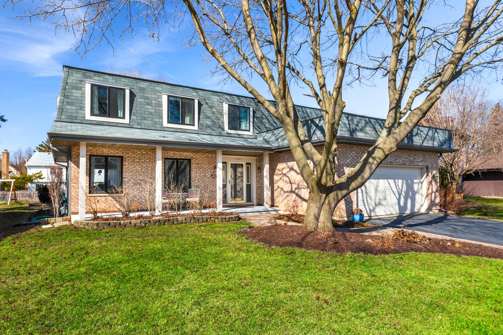 Cape Cod Ct, Lisle, IL 60532