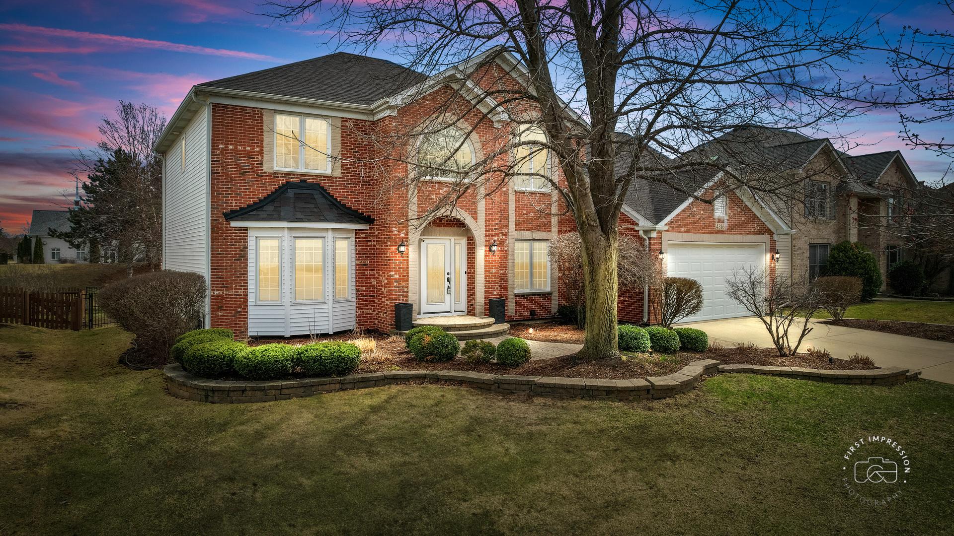 Dairymans Cir, Naperville, IL 60564