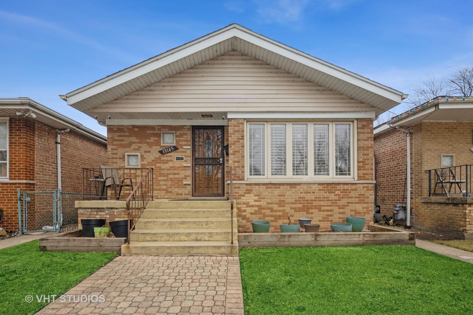 S Avenue M, Chicago, IL 60633