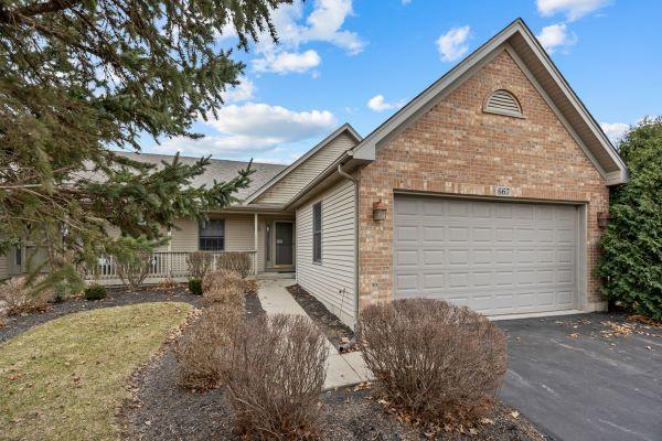 Hampshire Dr, Hampshire, IL 60140