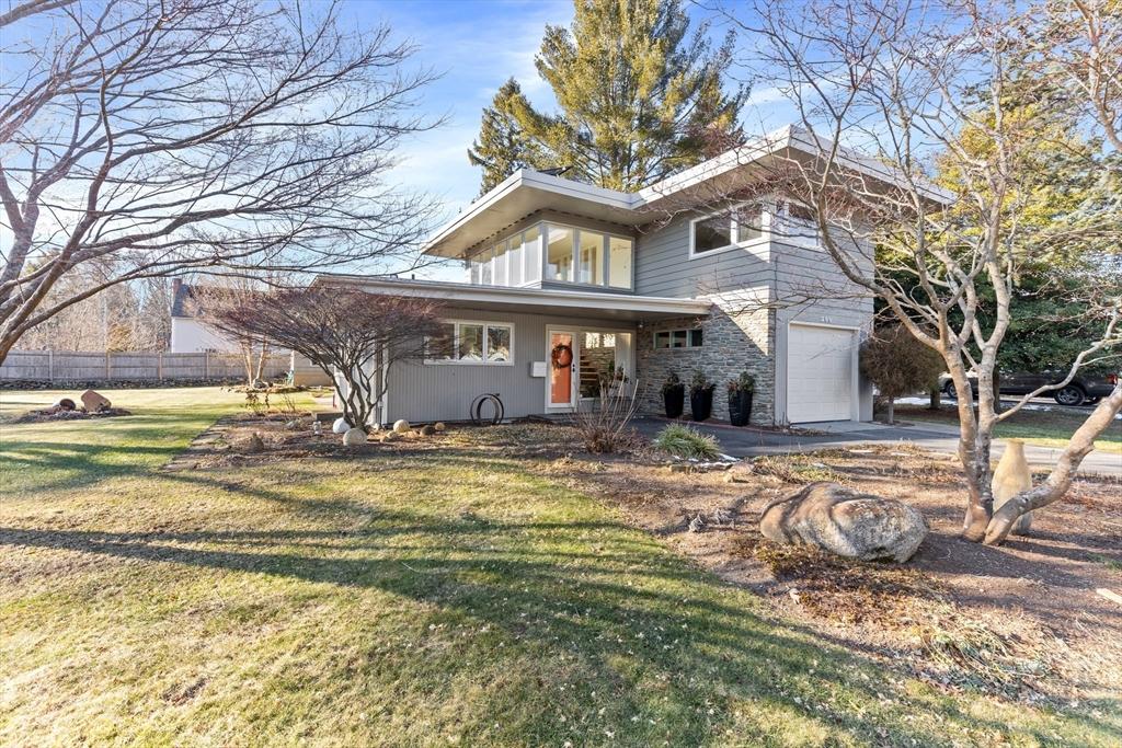 Country Club Ln, Brockton, MA 02301