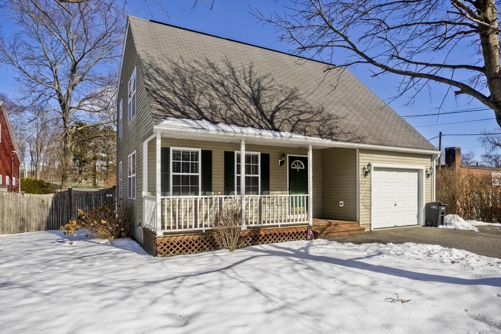 Somers Rd, East Longmeadow, MA 01028