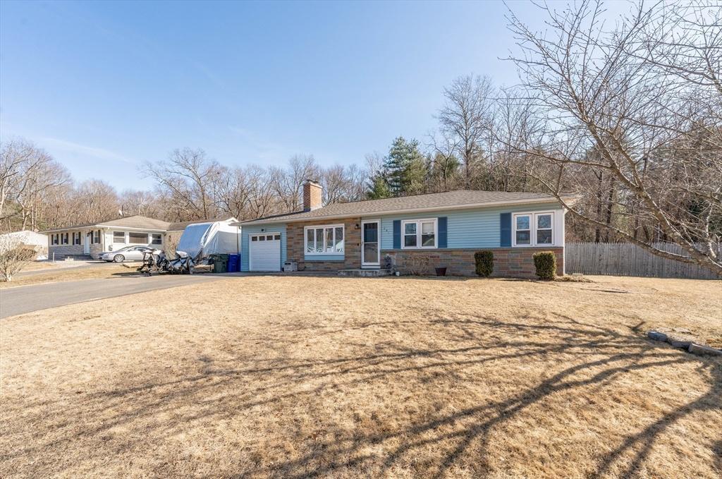 Mallowhill Rd, Springfield, MA 01129