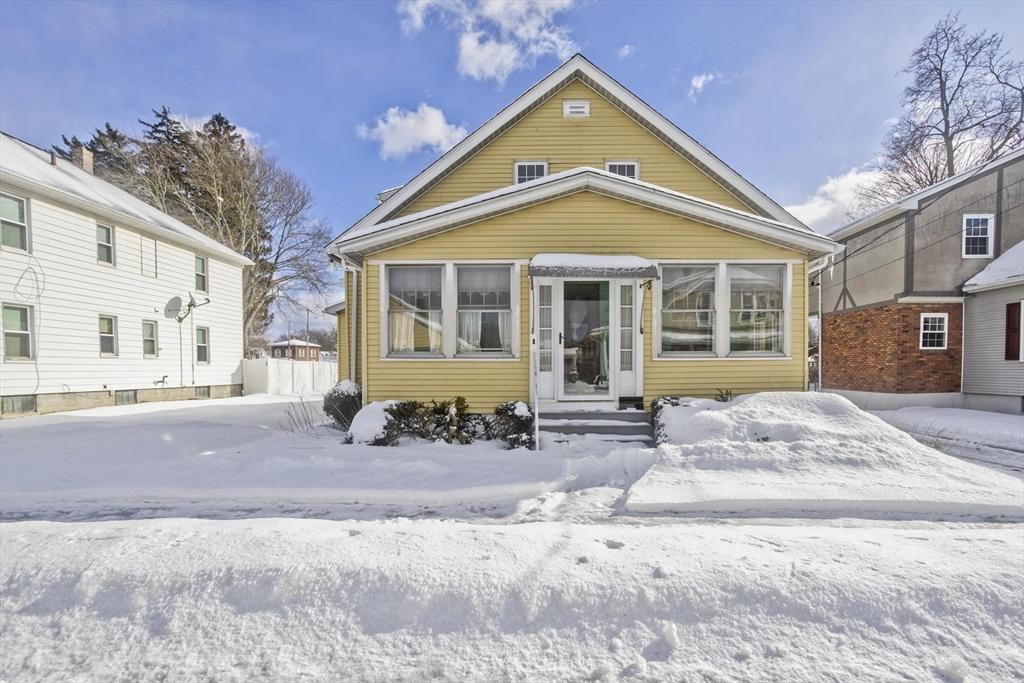 Percy St, Chicopee, MA 01020