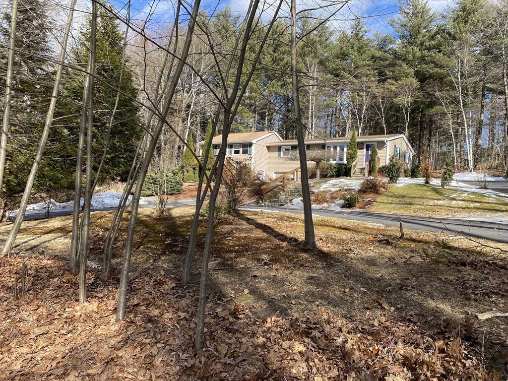 Spectacle Hill Rd, Bolton, MA 01740