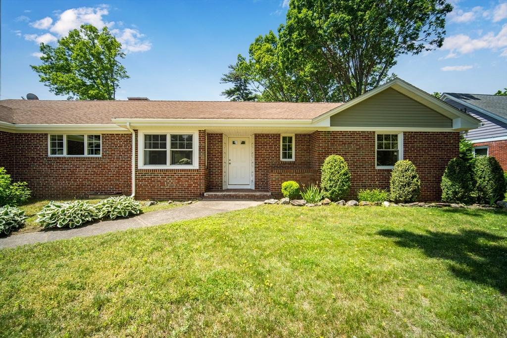 Plumtree Rd, Springfield, MA 01119