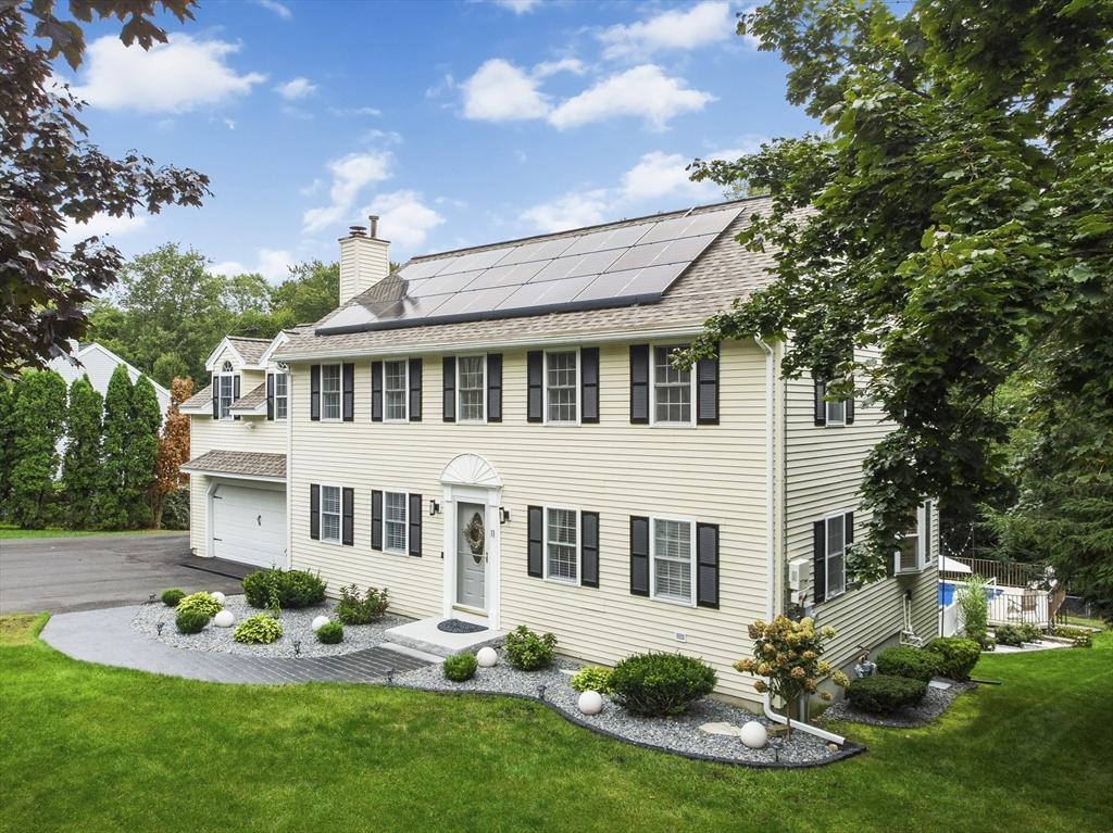 Bowdoin Dr, Haverhill, MA 01830