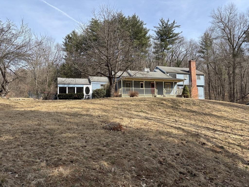 Hickory Ln, Hampden, MA 01036