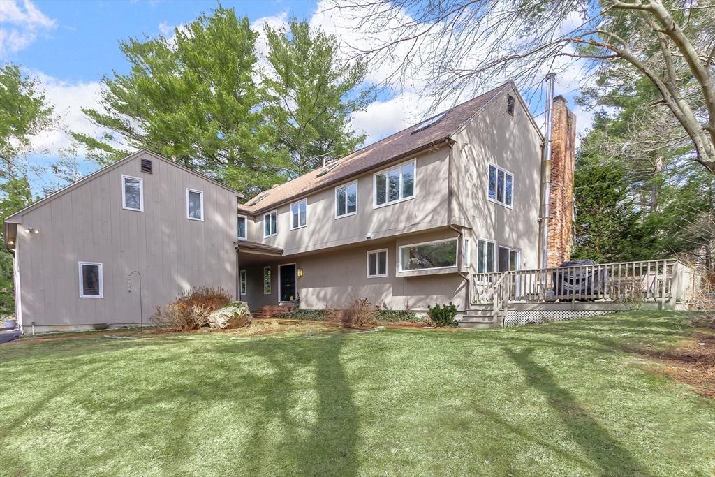 Farm Rd, Sherborn, MA 01770