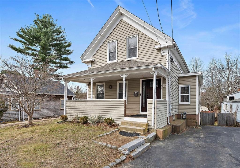 Pleasant St, Holbrook, MA 02343