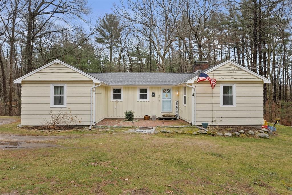 Warren St, Abington, MA 02351
