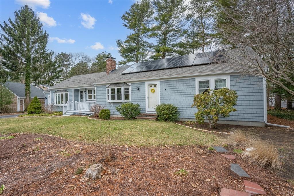 Rolling Hitch Rd, Centerville, MA 02632