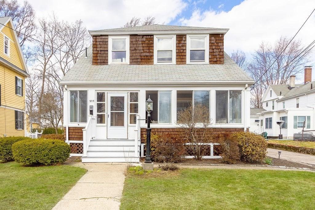 Watertown St, West Newton, MA 02465