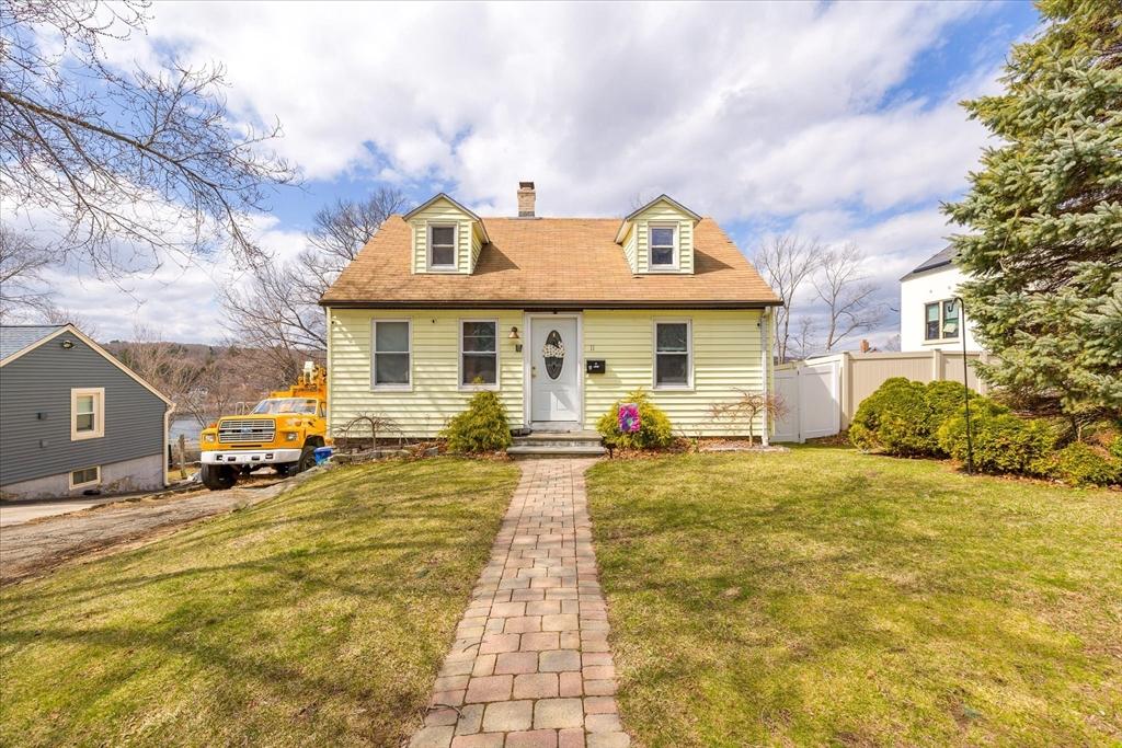 Alexander Rd, Worcester, MA 01606
