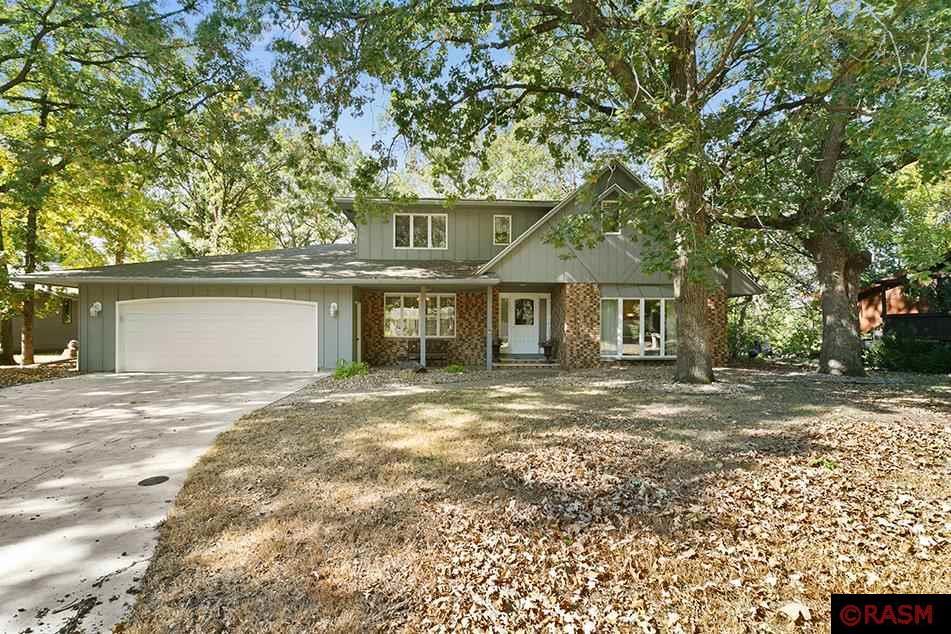 Sherwood Dr, North Mankato, MN 56003