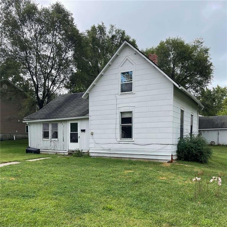 E 3rd St, Maryville, MO 64468