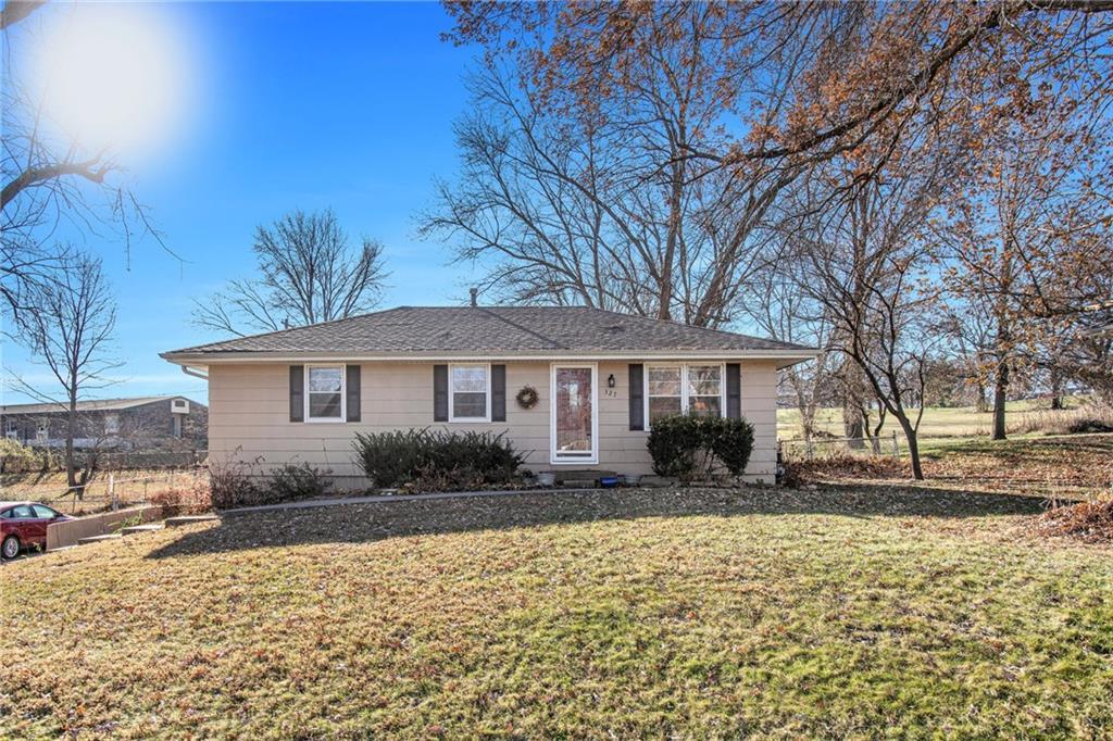 Lincoln Dr, Gower, MO 64454